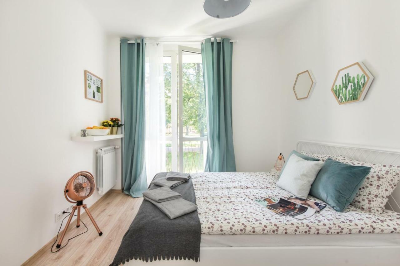 Superapart Gagarina Ministudio Warszawa Exteriör bild